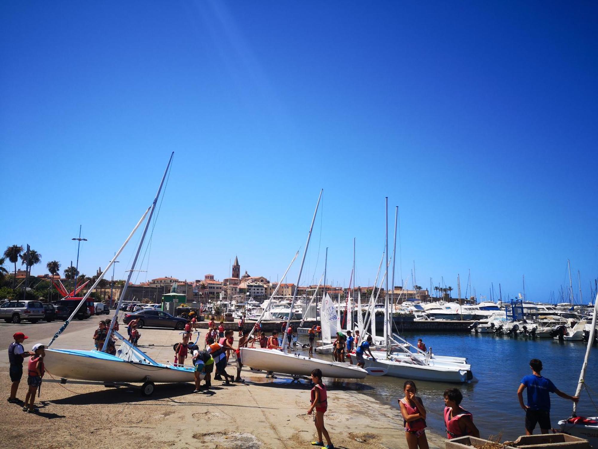 Casa Vacanze Lunatya Lägenhet Alghero Exteriör bild